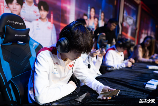 【战报】2021KPL春季赛常规赛第二轮W2D1，重庆QGhappy 3-1 上海EDG.M