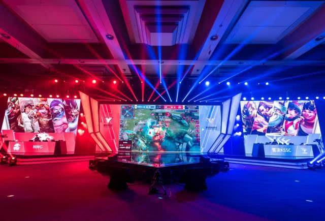 LEC比赛G2击败MSF，并成为首个锁定S12席位的队伍